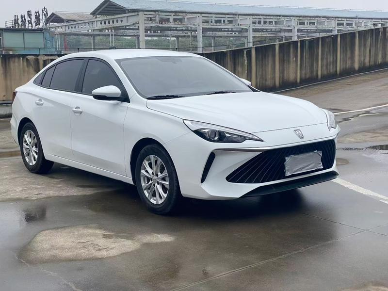 Roewe i5, 2024 — фото 3 из 10