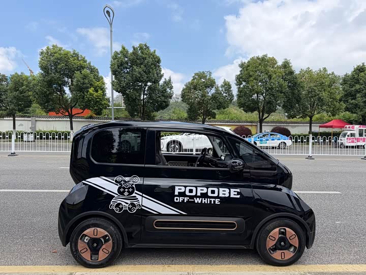 Baojun KiWi EV, 2022 — фото 3 из 9