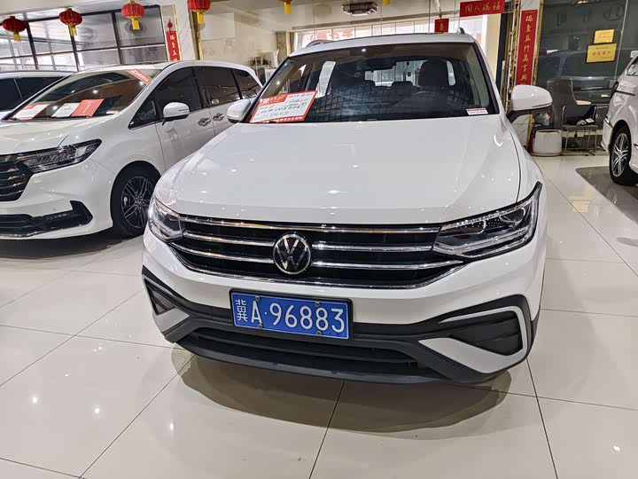 Volkswagen Tiguan L Pro, 2022 — фото 2 из 9