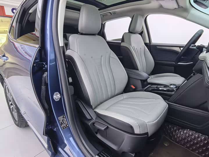Ford Escape, 2022 — фото 9 из 9