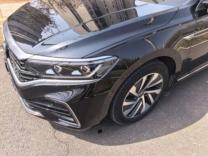 Volkswagen Passat Hybrid, 2022 — фото 8 из 9