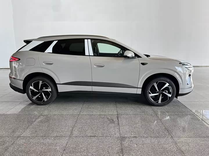 BYD Sea Lion 06 Hybrid/EV, 2026 — фото 4 из 9