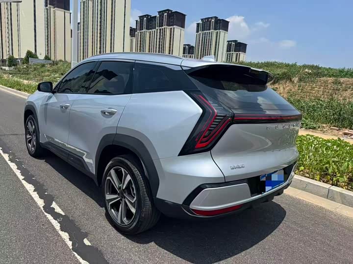 Geely Atlas L, 2025 — фото 7 из 9