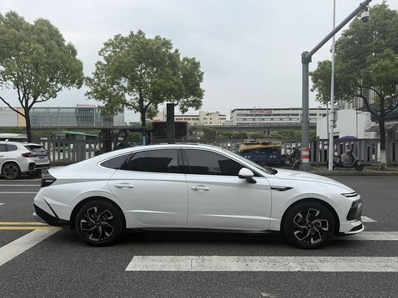 Hyundai Sonata N Line, 2024 — фото 8 из 12