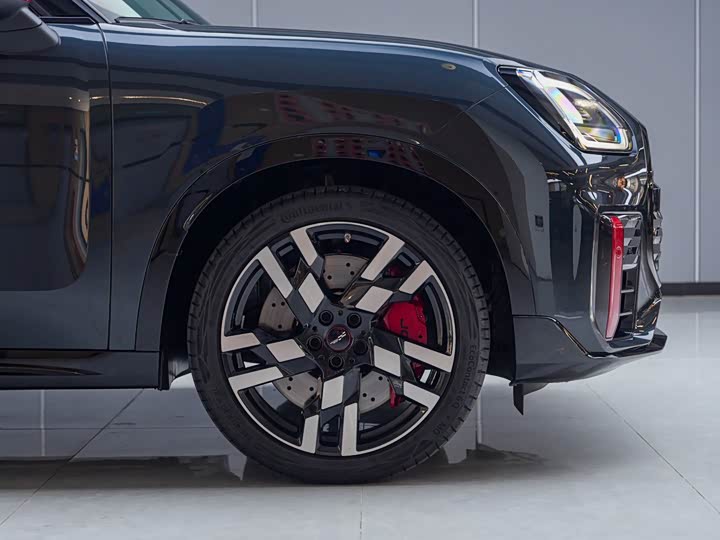Mini Countryman JCW, 2024 — фото 4 из 9