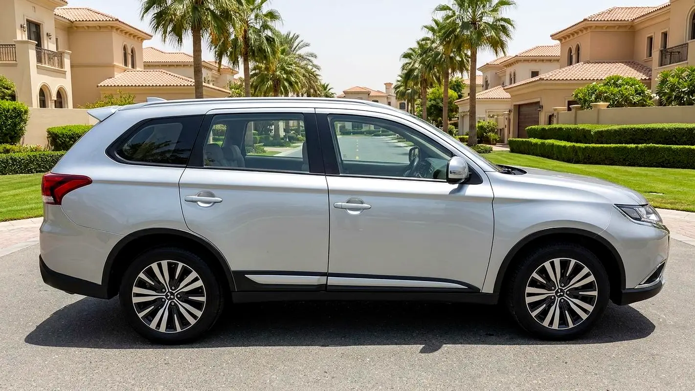 Mitsubishi Outlander, 2022 — фото 5 из 10