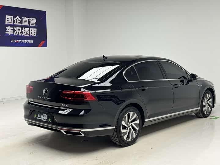 Volkswagen Magotan GTE Hybrid, 2023 — фото 4 из 9