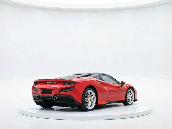 Ferrari F8, 2023 — фото 2 из 7