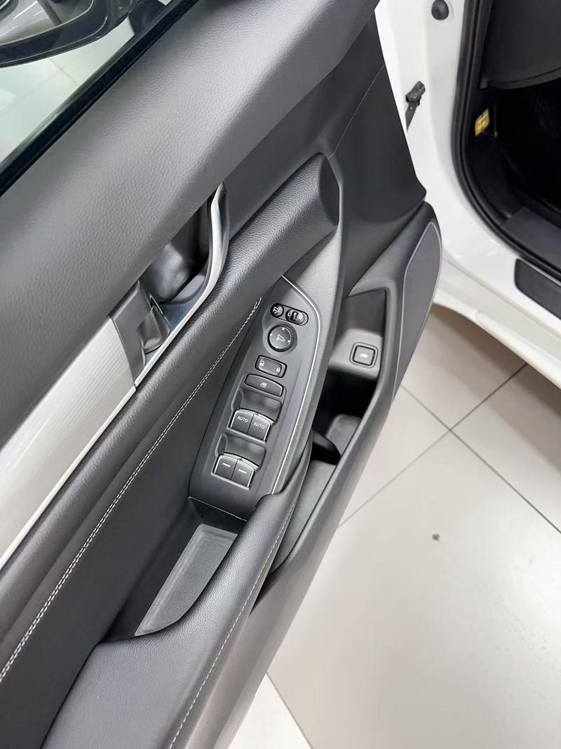 Honda Inspire, 2022 — фото 11 из 12