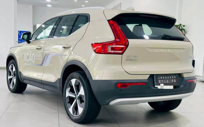 Volvo XC40, 2024 — фото 5 из 12