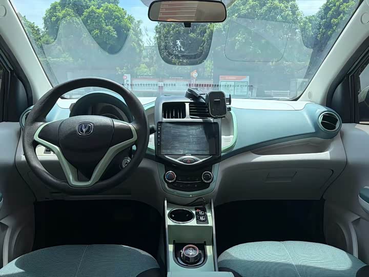 Changan BenBen E-Star, 2022 — фото 5 из 9