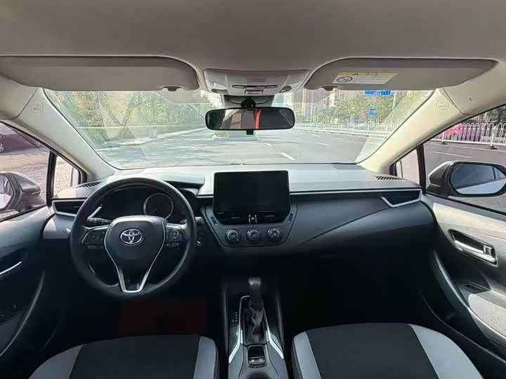 Toyota Corolla, 2022 — фото 6 из 9