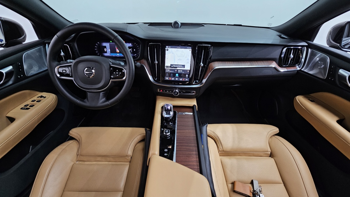 Volvo S60, 2024 — фото 7 из 12