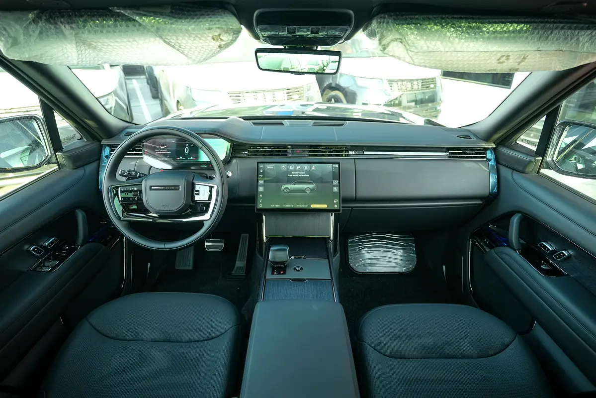 Land Rover Range Rover, 2026 — фото 8 из 10