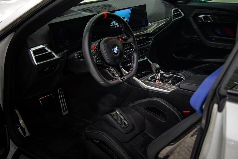 BMW M2, 2025 — фото 8 из 9