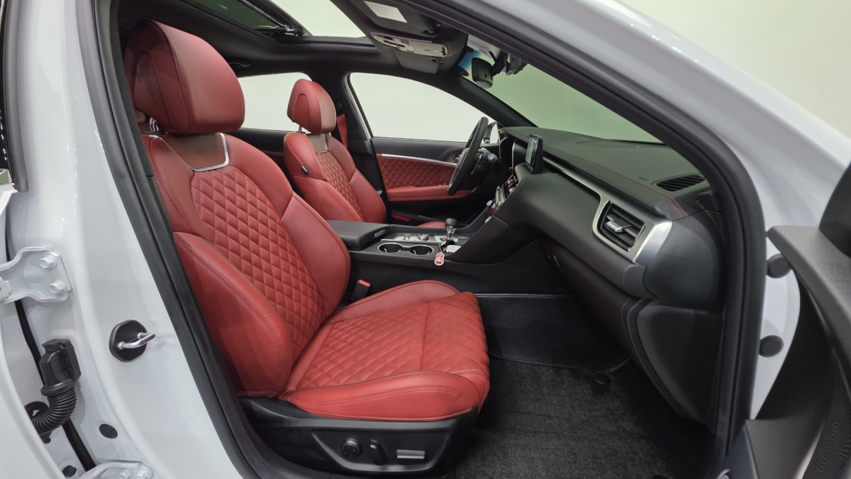 Genesis G70, 2023 — фото 9 из 12