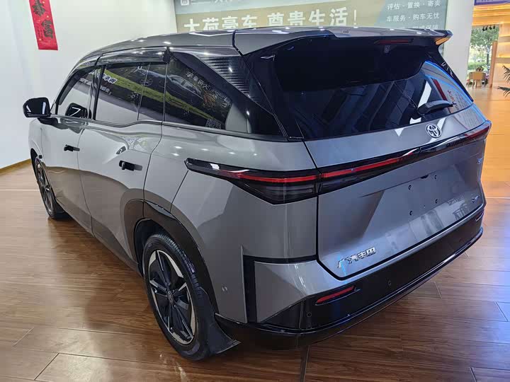 Toyota bZ3X, 2025 — фото 7 из 9