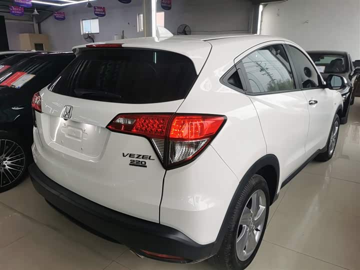 Honda Vezel, 2022 — фото 5 из 9