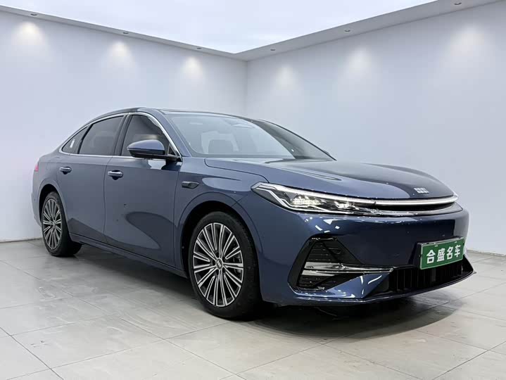 Geely Galaxy A7, 2025 — фото 3 из 9