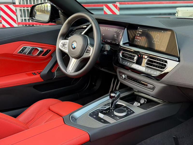 BMW Z4, 2023 — фото 6 из 9