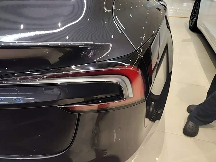 Tesla Model 3, 2024 — фото 8 из 9