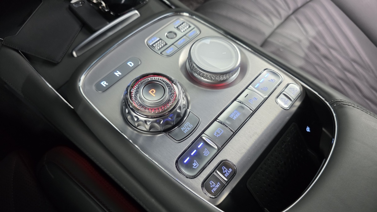 Genesis G90, 2025 — фото 8 из 12