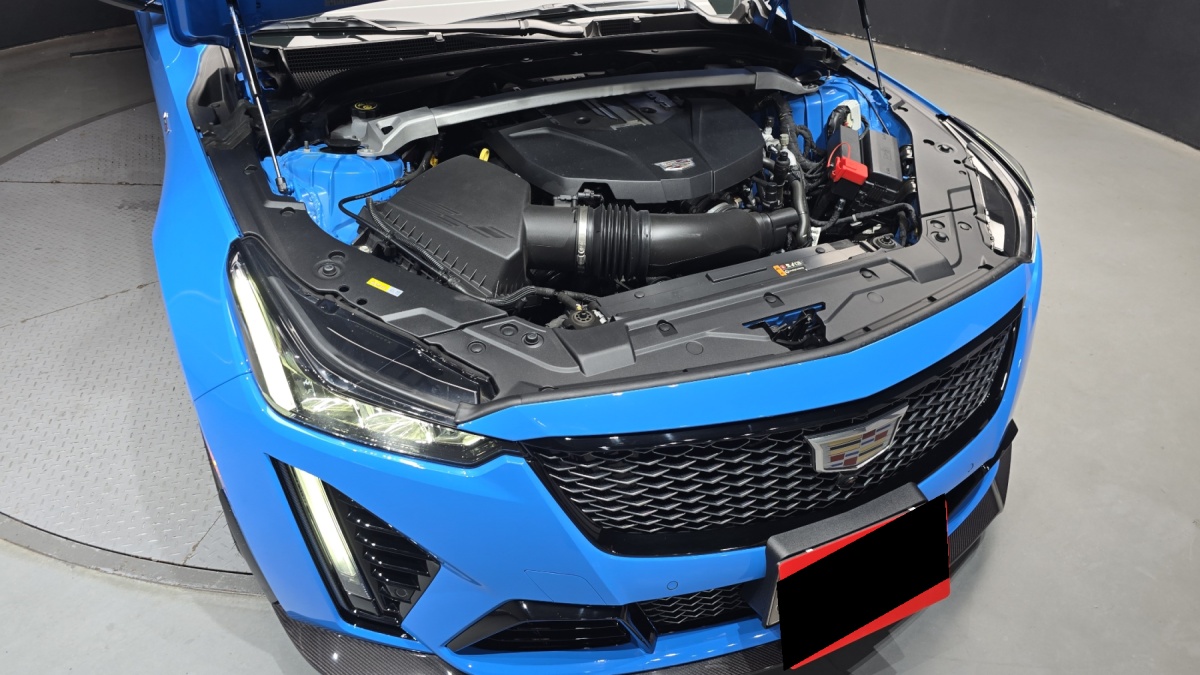 Cadillac CT5-V, 2023 — фото 6 из 12