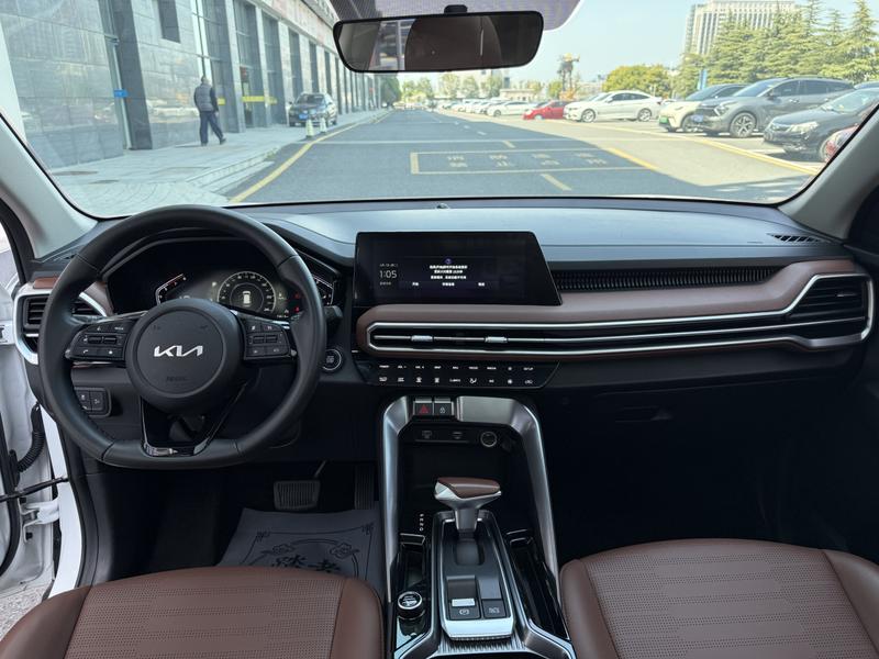 Kia Sportage GT-line, 2022 — фото 7 из 12