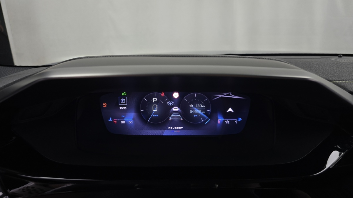 Peugeot 408, 2023 — фото 8 из 12