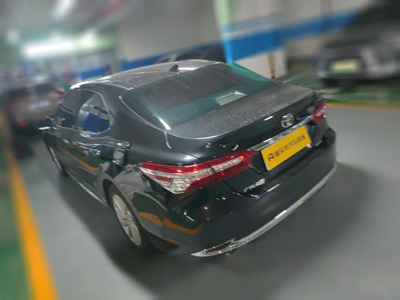Toyota Camry, 2023 — фото 4 из 11