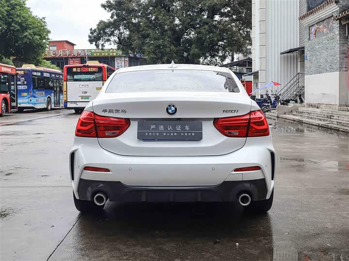BMW 1 Series, 2022 — фото 8 из 9