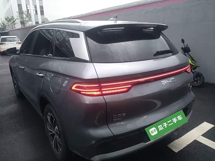 BYD Song Pro Hybrid, 2024 — фото 5 из 9