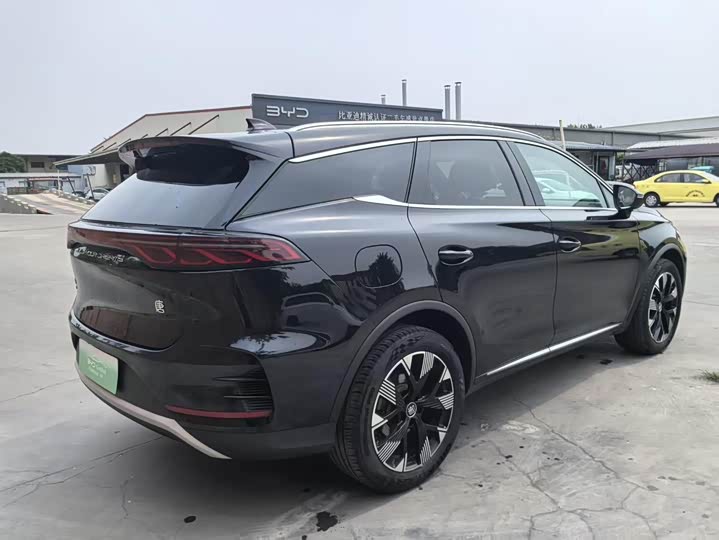 BYD Tang Hybrid/EV, 2024 — фото 4 из 9