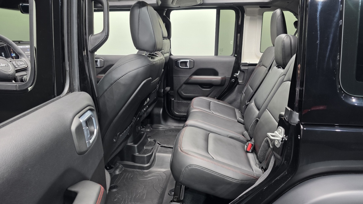 Jeep Wrangler, 2025 — фото 11 из 12