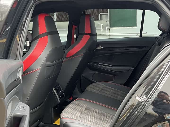 Volkswagen Golf GTI, 2021 — фото 8 из 9