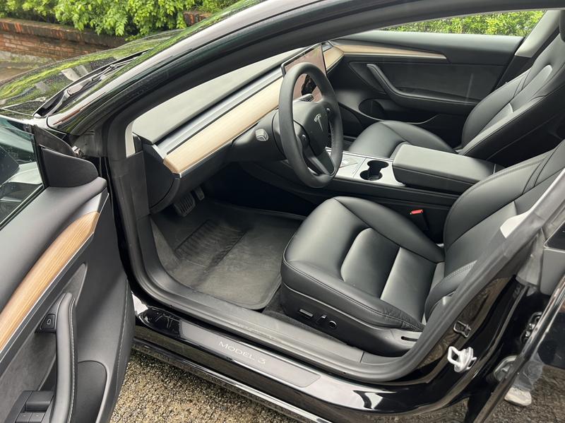Tesla Model 3, 2023 — фото 9 из 11