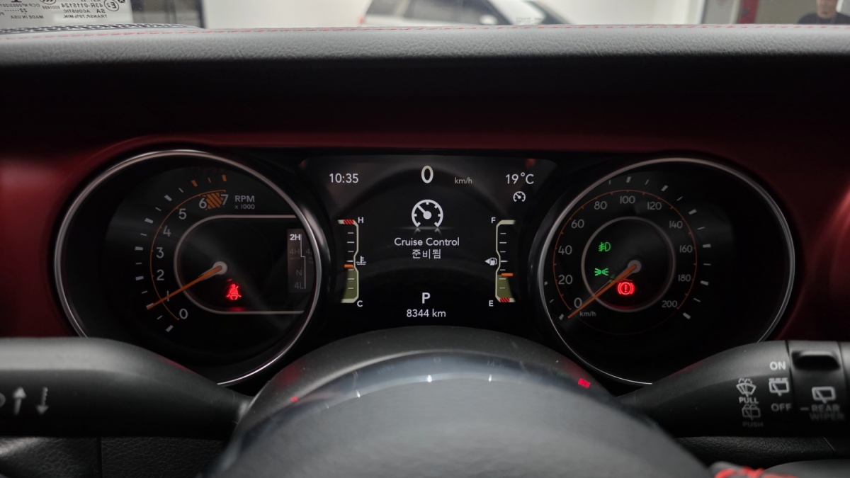 Jeep Wrangler, 2023 — фото 7 из 12