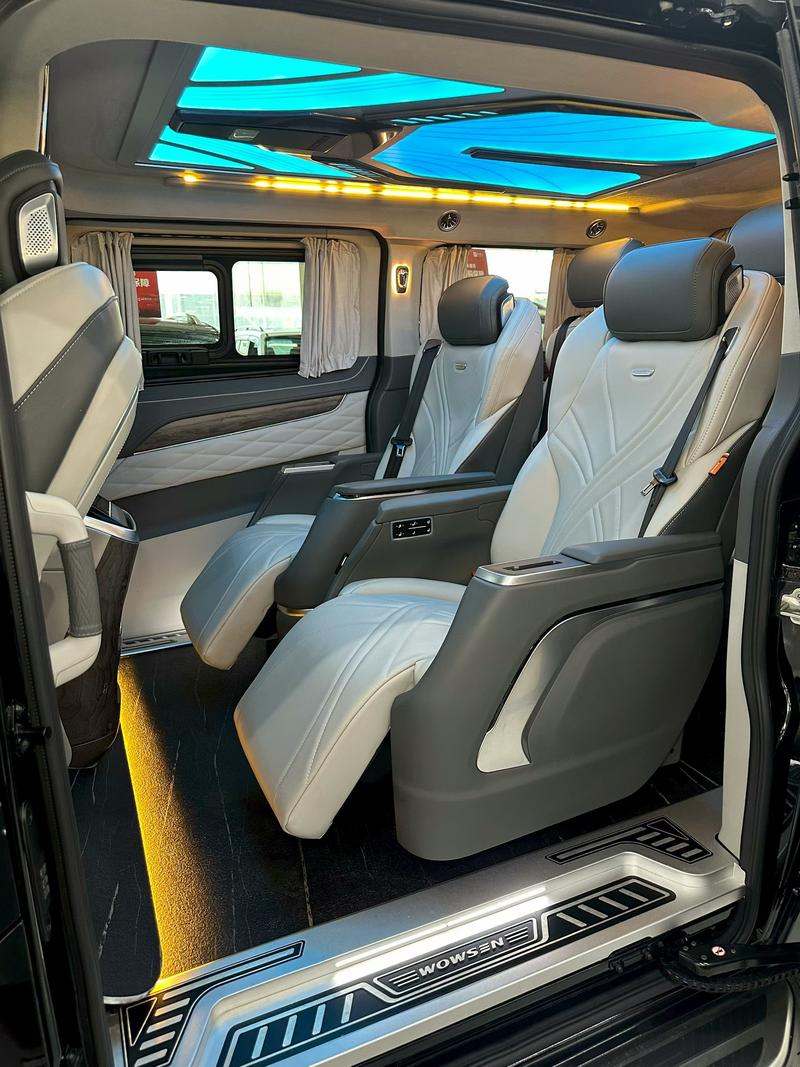 Ford Tourneo, 2023 — фото 6 из 9