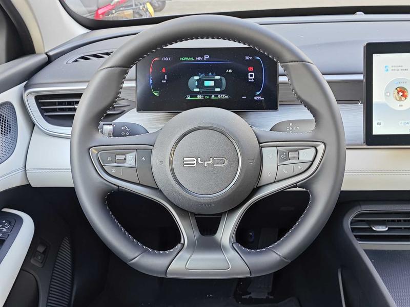 BYD Seal 05 DM-i Hybrid, 2026 — фото 9 из 12