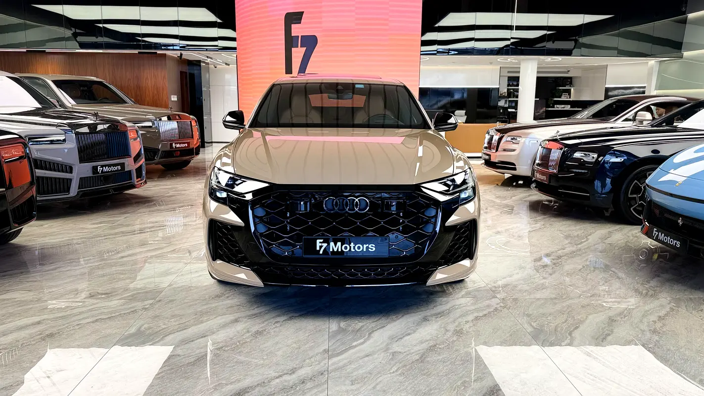 Audi RS Q8, 2025 — фото 2 из 10