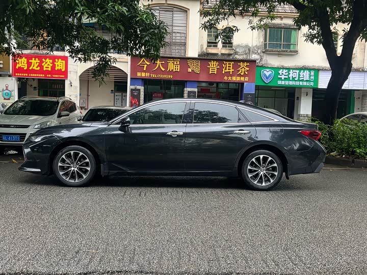 Toyota Avalon, 2022 — фото 3 из 5