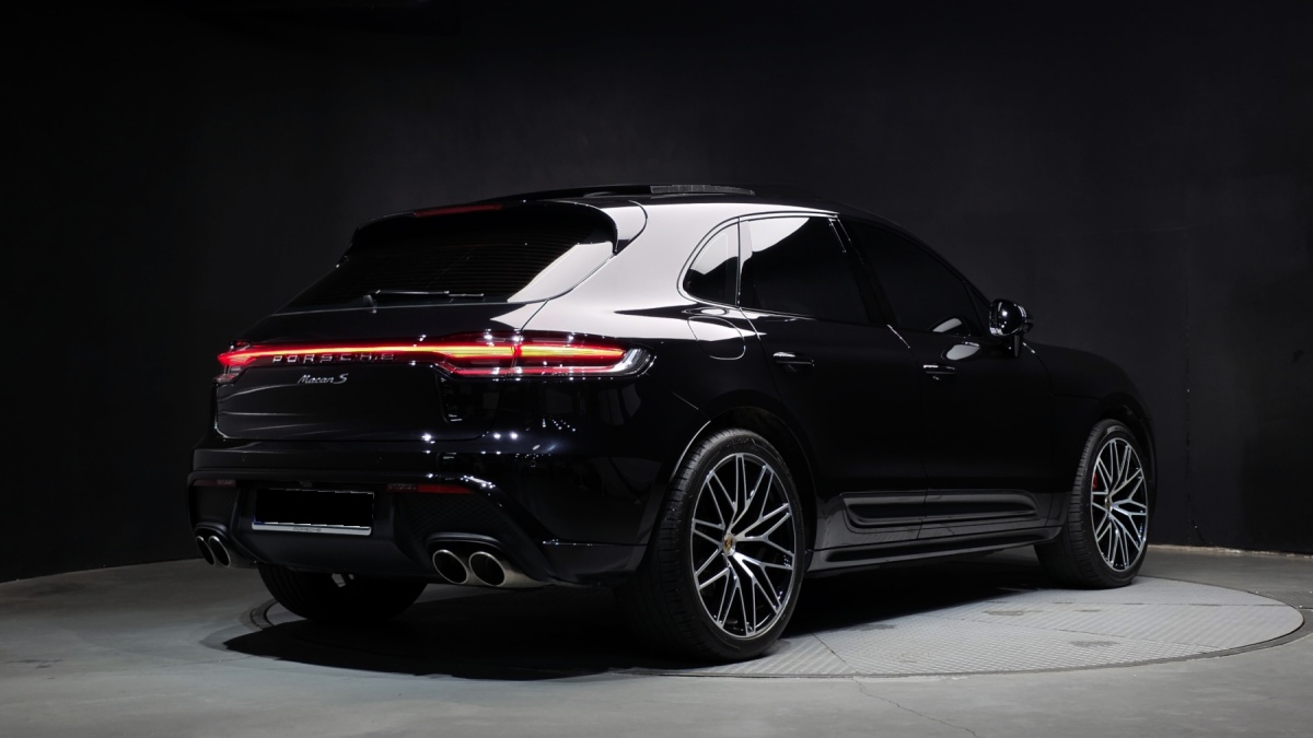 Porsche Macan, 2023 — фото 2 из 12