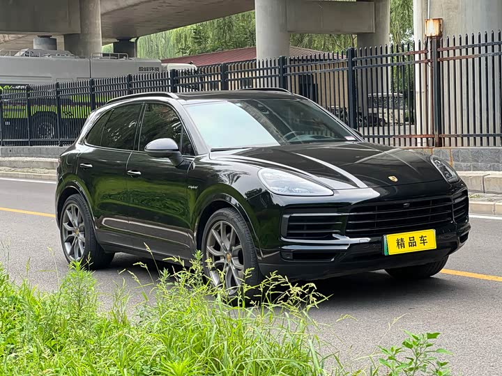 Porsche Cayenne Hybrid, 2022 — фото 4 из 9