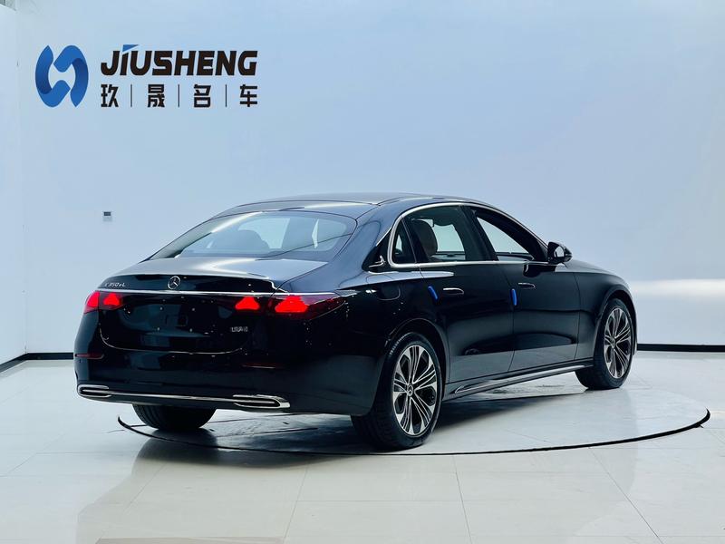 Mercedes-Benz E-Class Hybrid, 2025 — фото 7 из 12