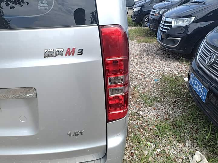 JAC Refine M3, 2022 — фото 8 из 9