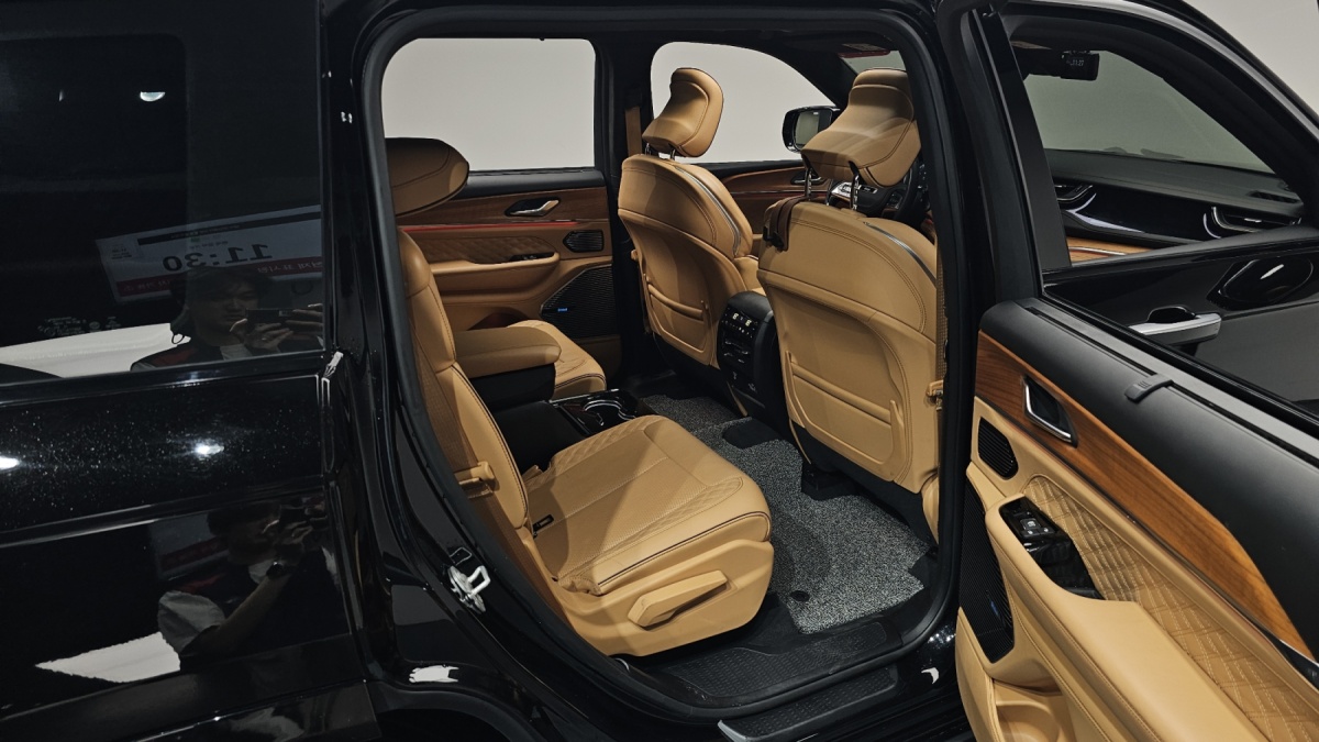 Jeep Cherokee, 2023 — фото 12 из 12