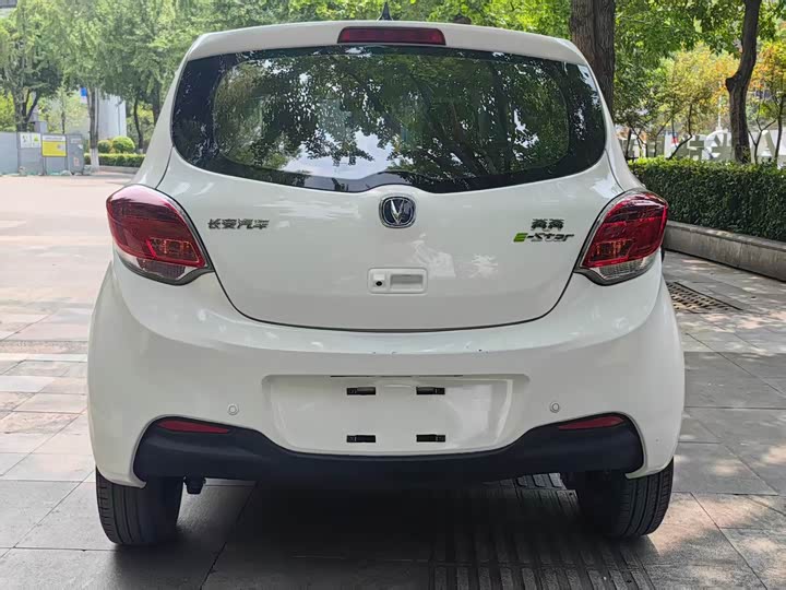 Changan BenBen E-Star, 2022 — фото 6 из 9