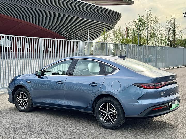 BYD Seal 05 DM-i Hybrid, 2025 — фото 6 из 9