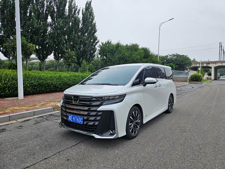 Toyota Vellfire, 2025 — купить в Перми под ключ