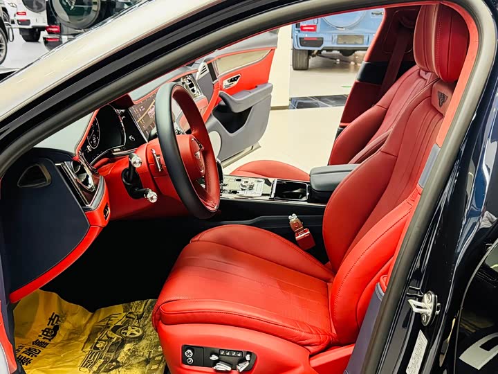 Bentley Flying Spur, 2022 — фото 8 из 9